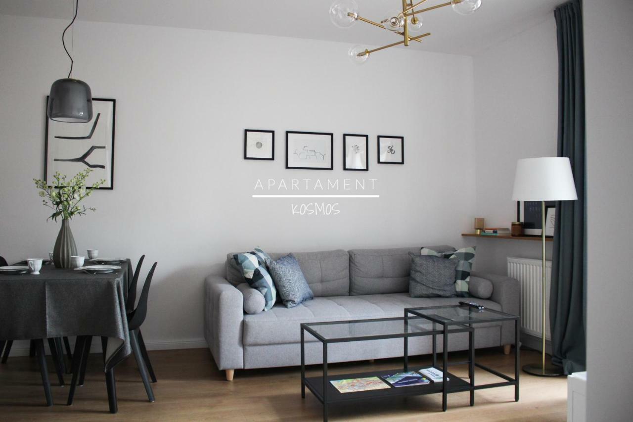 Kosmos Z Miejscem Parkingowym Apartment